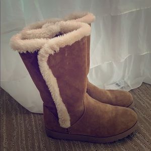 Women’s 8 Winter Boots